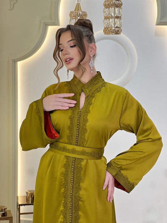 Caftan de Luxe - Flowy wedding - Caftan Dounia | Takchita Couture | Bespoke Silk Gown | Seta ricamata